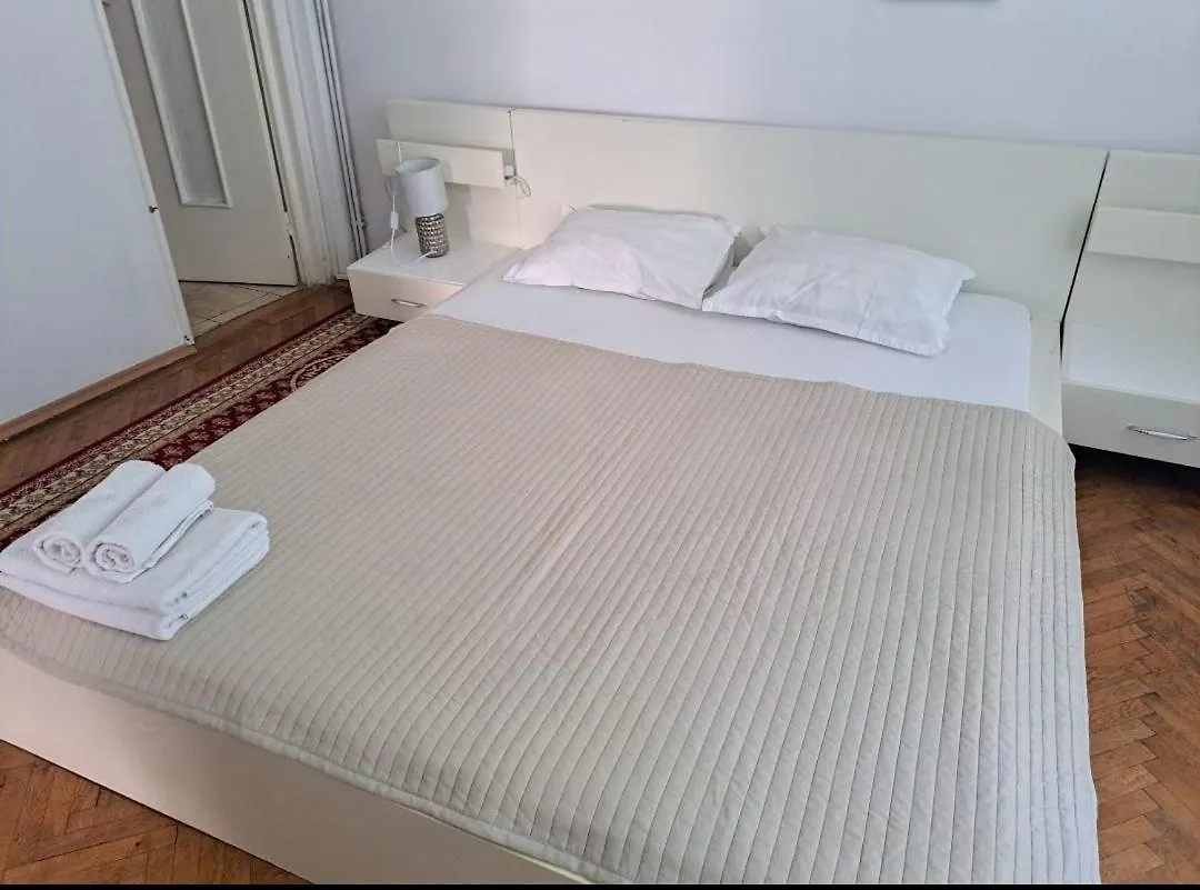 Luxury Apartment Piata Romana Bucharest